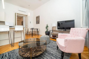Incredibly cozy and spacious Apt